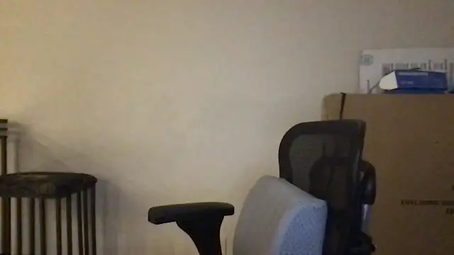 BigGuyMuscle online show from 03/22/25, 04:35