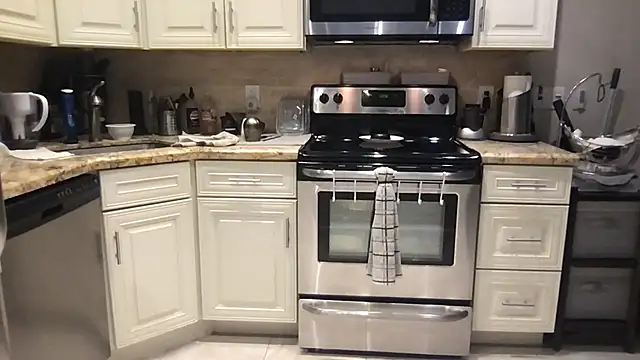 BigGuyMuscle online show from 09/30/25, 05:07