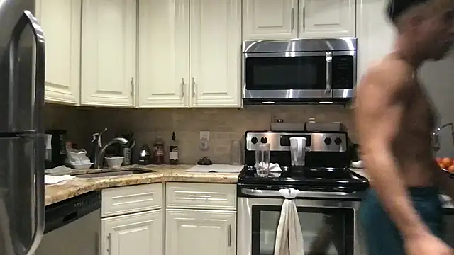 BigGuyMuscle online show from 11/20/25, 09:14