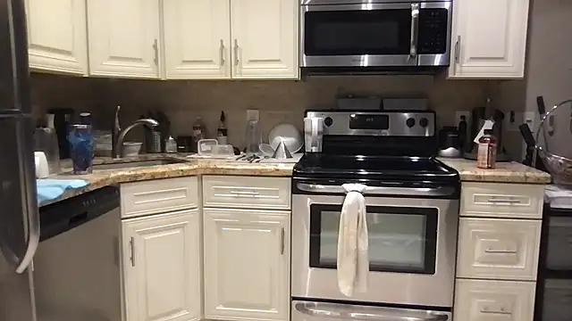 BigGuyMuscle online show from 11/25/25, 09:59