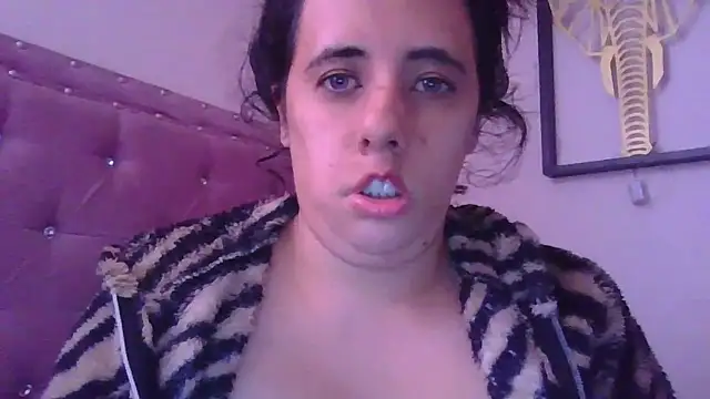 annarose19 online show from 01/17/26, 07:39