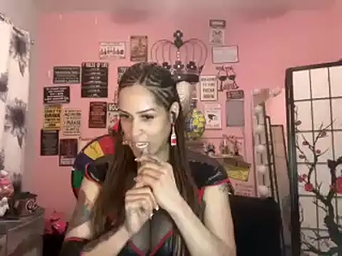 latinacubana online show from 01/11/25, 04:16