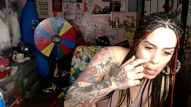 latinacubana online show from 04/01/26, 07:31