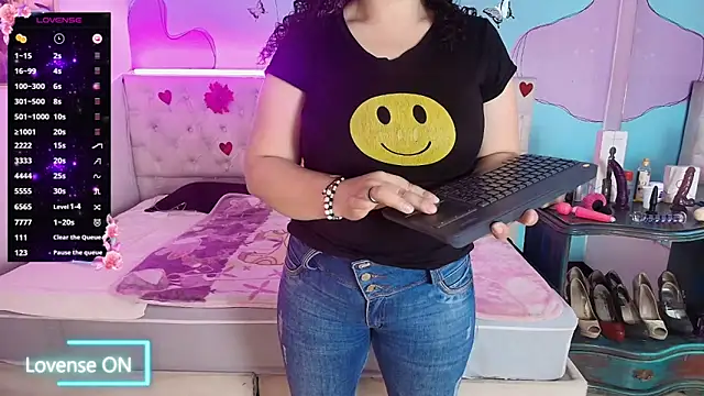 Snapshot of Zaly_mature chatting on 06/02/26, 11:40 Zaly mature online show from 06/02/26, 11:40