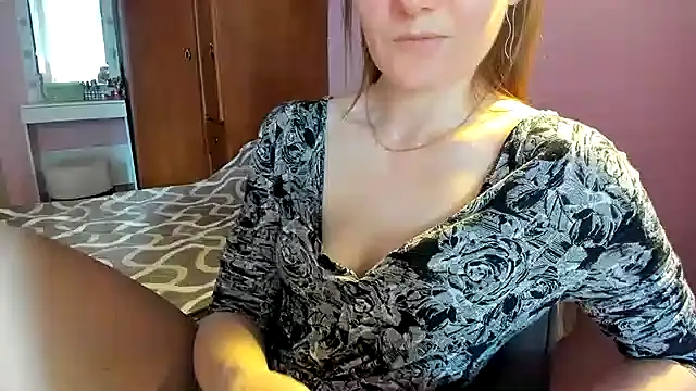HolmesAriana online show from 09/14/25, 11:53