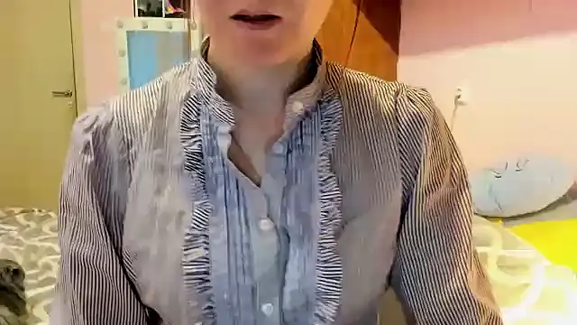 HolmesAriana online show from 10/05/25, 03:21