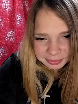 Zuli Kiska online show from 10/30/25, 08:42