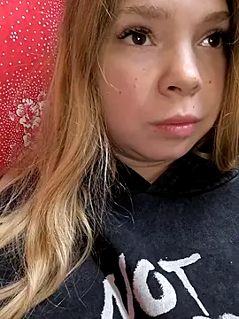 Zuli Kiska online show from 11/12/25, 11:25