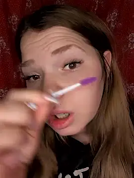 Zuli Kiska online show from 12/19/25, 08:05