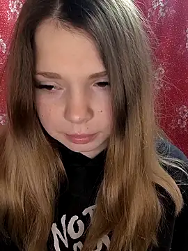 Zuli Kiska online show from 02/15/26, 08:05