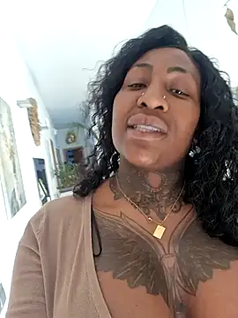 Snapshot of JosyBlack chatting on 02/08/25, 10:29 JosyBlack online show from 02/08/25, 10:29