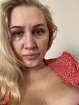 YourBlondee online show from 02/24/26, 03:15