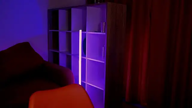 ItsAlisia online show from 09/16/25, 12:39