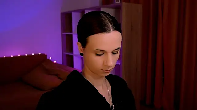 ItsAlisia online show from 10/09/25, 12:47