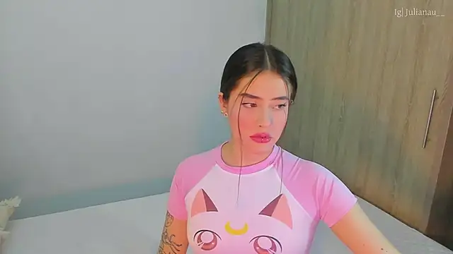 Snapshot of iriswest_ chatting on 02/24/25, 11:09 iriswest online show from 02/24/25, 11:09