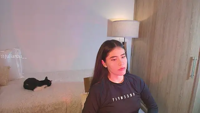 Snapshot of iriswest_ chatting on 11/02/25, 12:24 iriswest online show from 11/02/25, 12:24