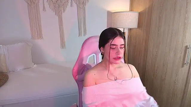 iriswest  online show from 12/21/25, 12:51