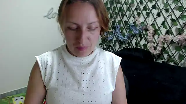 Snapshot of kittykalor09 chatting on 06/06/26, 03:55 kittykalor09 online show from 06/06/26, 03:55