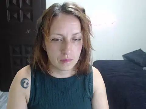 Snapshot of kittykalor09 chatting on 06/19/26, 02:05 kittykalor09 online show from 06/19/26, 02:05