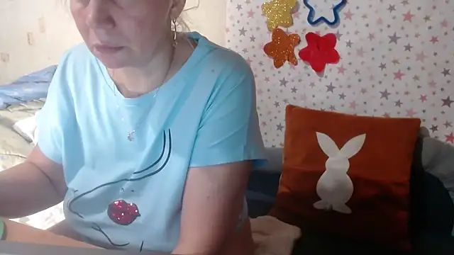 Snapshot of QueenLana chatting on 12/01/25, 05:56 QueenLana online show from 12/01/25, 05:56