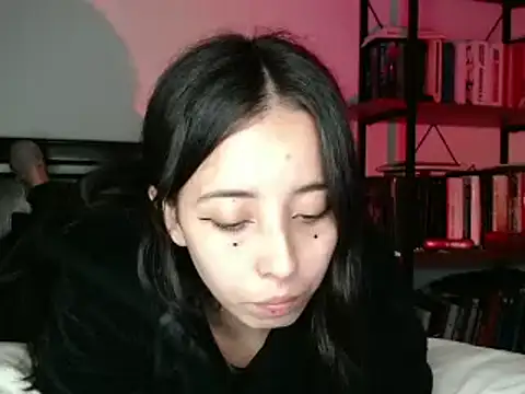 babyluna 8 8 online show from 12/24/24, 05:05