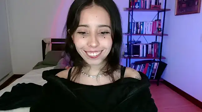 babyluna 8 8 online show from 12/31/24, 03:34