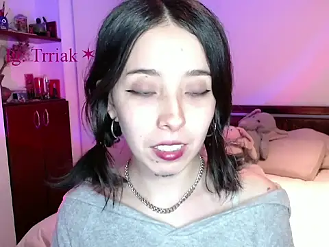 babyluna 8 8 online show from 04/22/26, 12:57