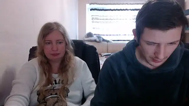 PeterAndJen online show from 03/08/25, 07:20