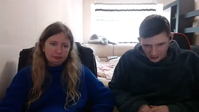 PeterAndJen online show from 03/14/25, 05:46