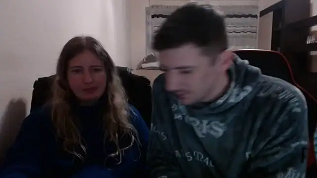 PeterAndJen online show from 03/16/25, 06:53