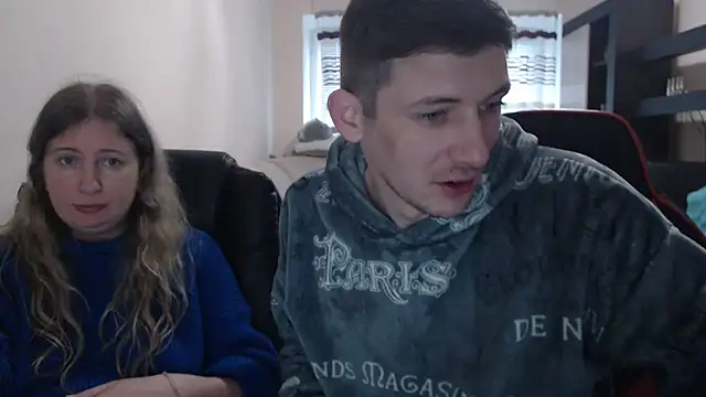 PeterAndJen online show from 03/16/25, 01:17