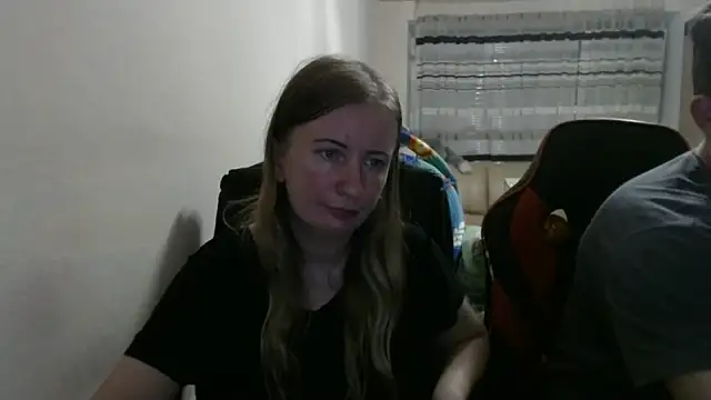 PeterAndJen online show from 09/19/25, 06:52