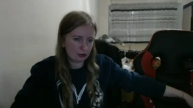 PeterAndJen online show from 11/01/25, 08:22