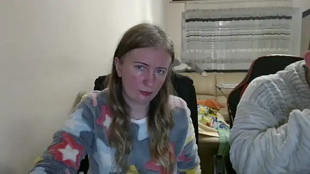 PeterAndJen online show from 11/24/25, 07:24