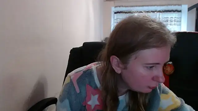 PeterAndJen online show from 11/28/25, 08:17