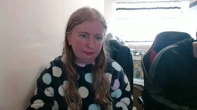 PeterAndJen online show from 04/02/26, 04:37