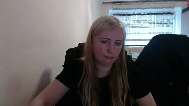 Snapshot of PeterAndJen chatting on 05/22/26, 05:51 PeterAndJen online show from 05/22/26, 05:51