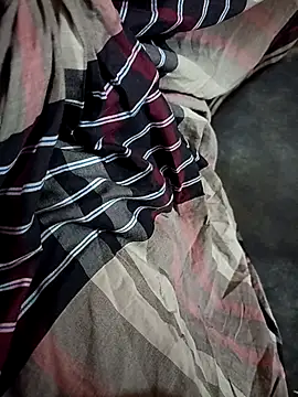 Lover choice online show from 10/14/25, 04:52