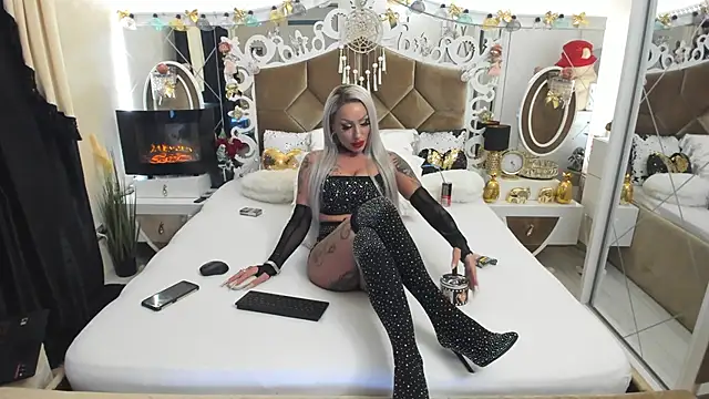 Snapshot of hotgirlsmoking_69xxx chatting on 12/15/24, 02:27 hotgirlsmoking 69xxx online show from 12/15/24, 02:27