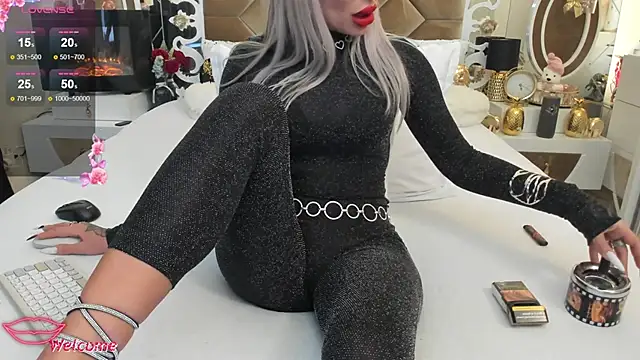 Snapshot of hotgirlsmoking_69xxx chatting on 03/15/25, 03:16 hotgirlsmoking 69xxx online show from 03/15/25, 03:16