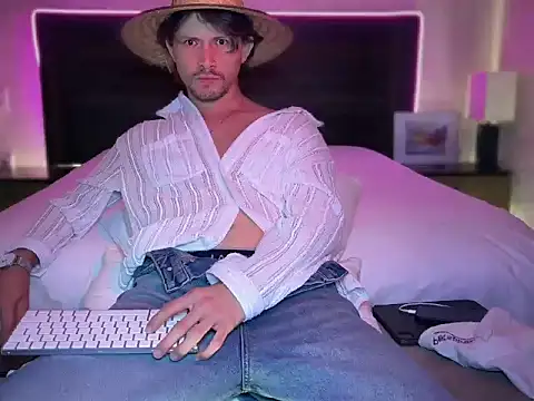 mcklister kinky feets online show from 03/31/26, 12:38