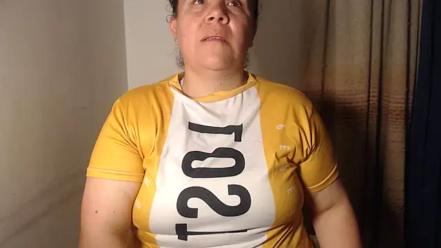 agathamiller01 online show from 04/14/26, 11:22