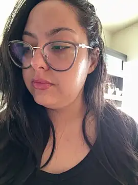 MileyGia online show from 02/03/26, 06:13