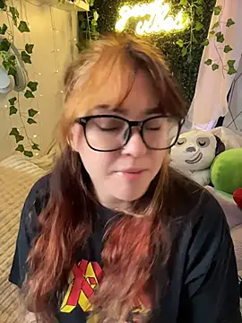 JennKenobi online show from 07/15/26, 03:17