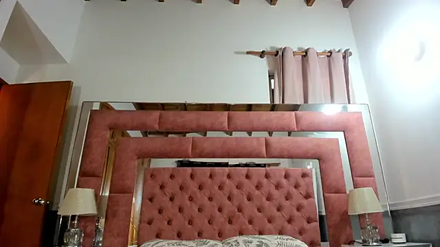 Snapshot of briana_wonder69xxx chatting on 01/17/26, 02:33 briana wonder69xxx online show from 01/17/26, 02:33