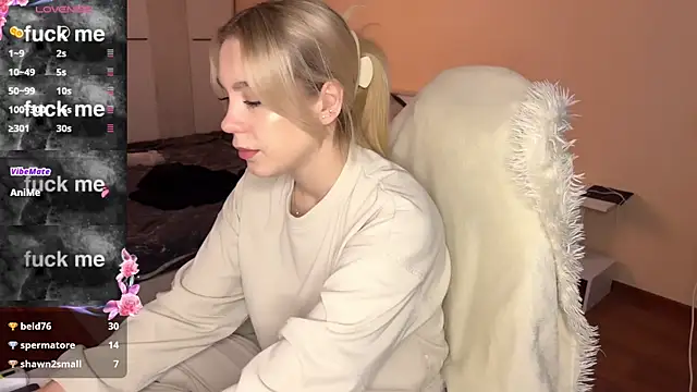 ariashaa online show from 10/27/25, 02:10