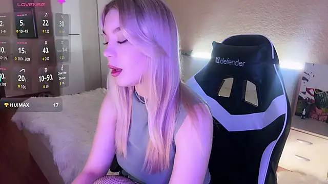 ariashaa online show from 10/31/25, 03:13