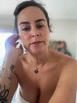 misslulipop online show from 04/18/26, 10:10