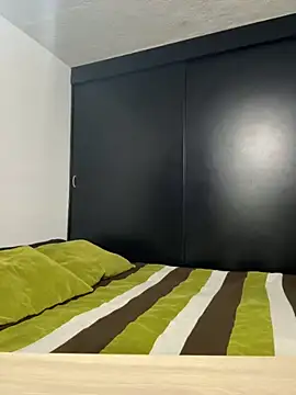 Angela isabella online show from 11/24/25, 11:32