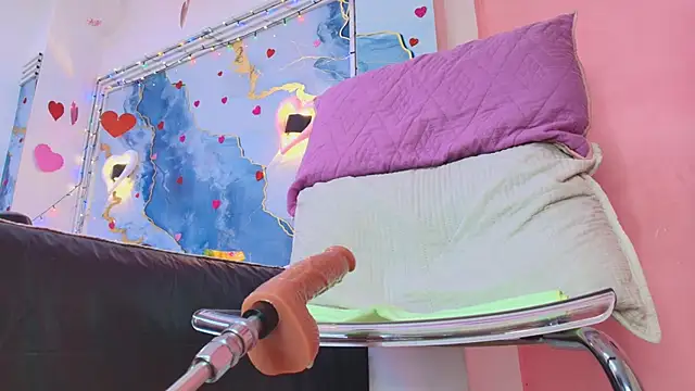 lorrayne  online show from 02/25/26, 12:26